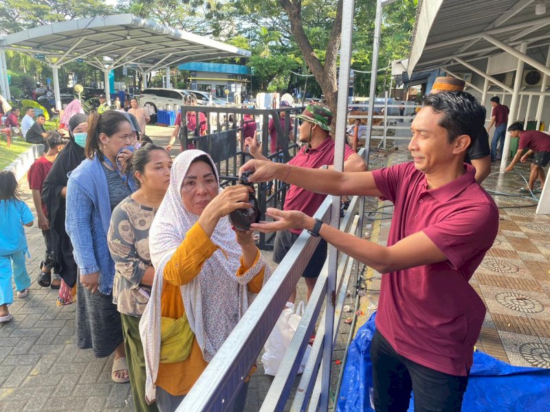 PLN UIP Sulawesi Tebar Berkah di Idul Adha, Salurkan 13 Hewan Kurban 