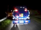 Viral! Mobil Tangki Diduga Angkut BBM Selundupan Melintas di Toraja Utara