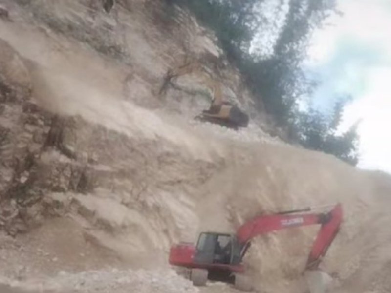 Salah satu titik tambang galian C ilegal di Parinding, Toraja Utara. 
