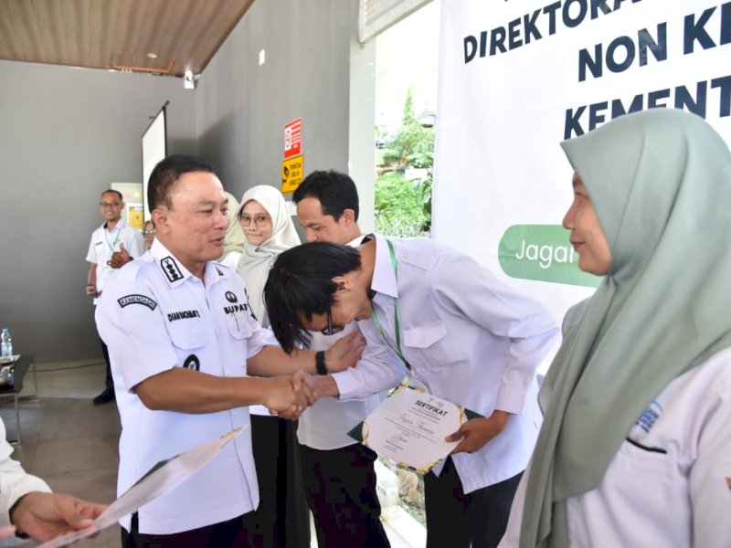 Dorong SDM PKH, Bupati Kuningan Apresiasi Dedikasi Tenaga Pendamping Sosial