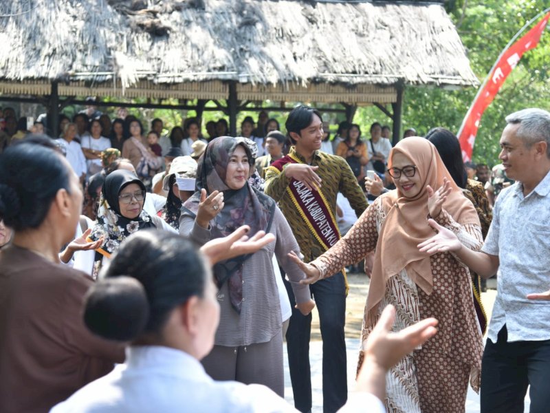Hadiri Pesta Dadung, Wabup Kuningan: Ini Simbol Harmonisasi Manusia dengan Alam
