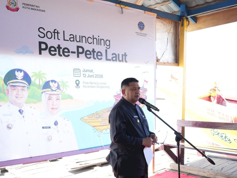 Wali Kota Makassar Munafri Arifuddin meluncurkan Petepete Laut di Dermaga Pulau Barrang Lompo. 
