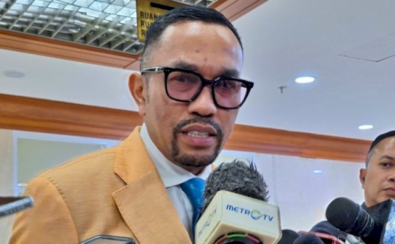 Sahroni Pertanyakan Penangkapan Roy Suryo-dr Tifa: Banyak yang Lain Dibiarkan 