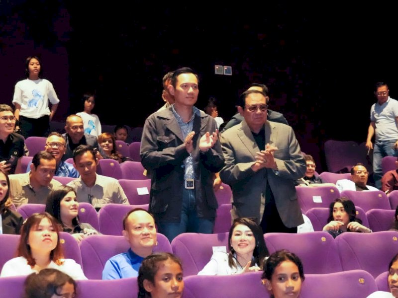 AHY Bareng Anak PA Nonton Children of Heaven: Lahirkan Gerakan Sepatu untuk Anak