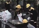Satgas Dinas PU Makassar Keruk Sedimen di Eks Lokasi PKL Jalan Ujungpandang