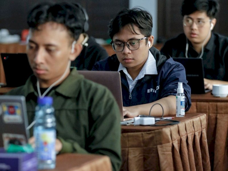 81 Siswa Bersaing Wakili Jabar di Ajang National Schools Debating Championship 2026