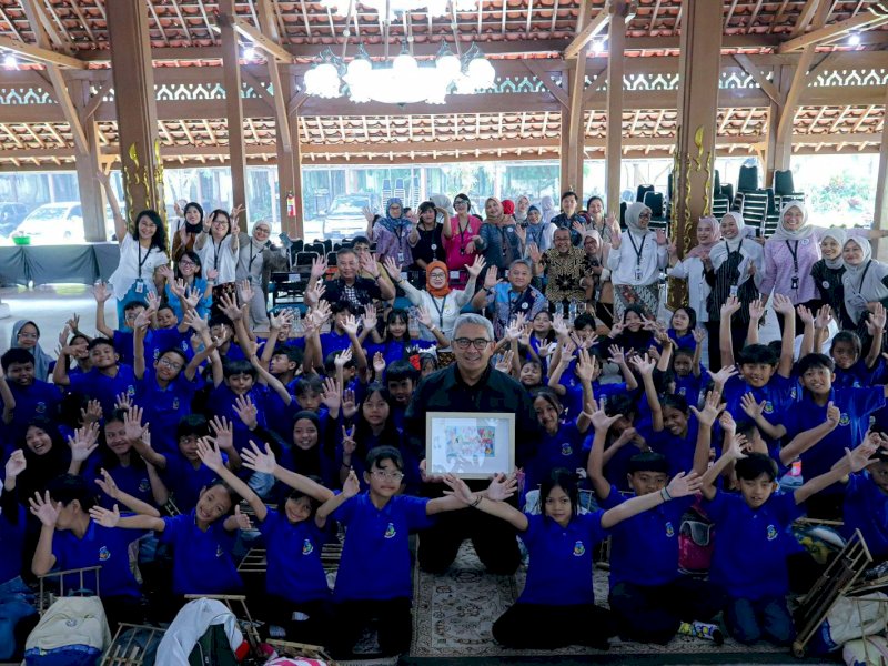 Perkuat Akses Pendidikan, Wali Kota Farhan Ajak Semua Pihak Hadir untuk Anak