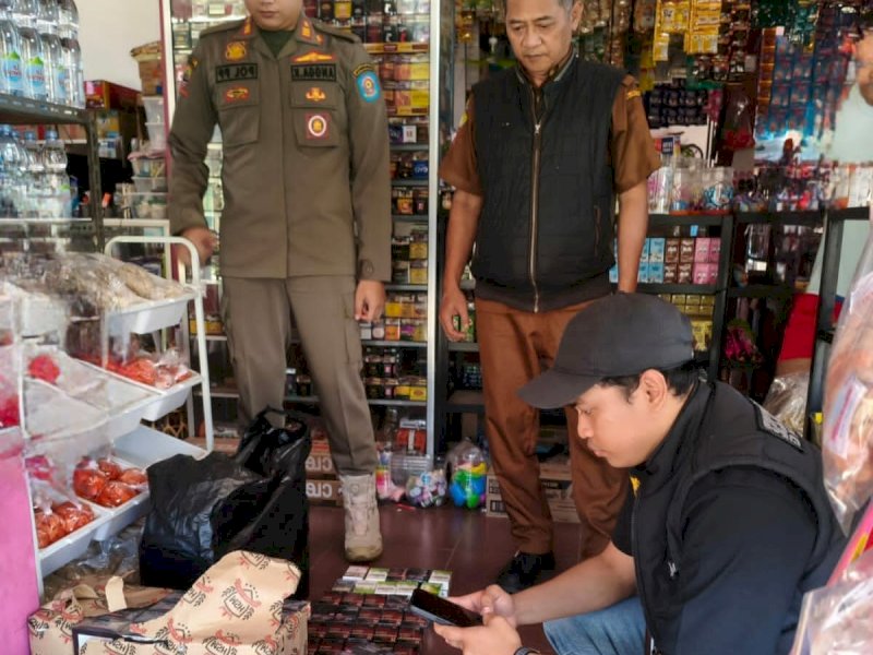 Operasi BKC di Sumedang, Tim Gabungan Sita 18.400 Batang Rokok Ilegal