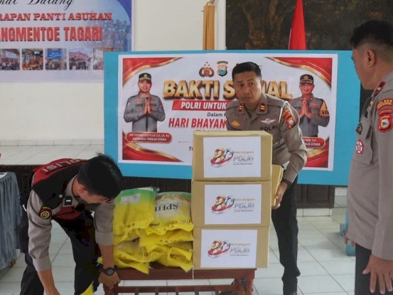 Sambut HUT Bhayangkara, Polres Torut Serahkan Santunan ke Panti Asuhan Tangmentoe
