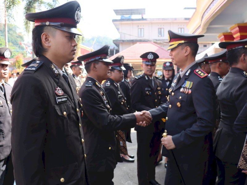 Ungkap Sejumlah Kasus Narkoba, 10 Personel Polres Tator Dapat Penghargaan