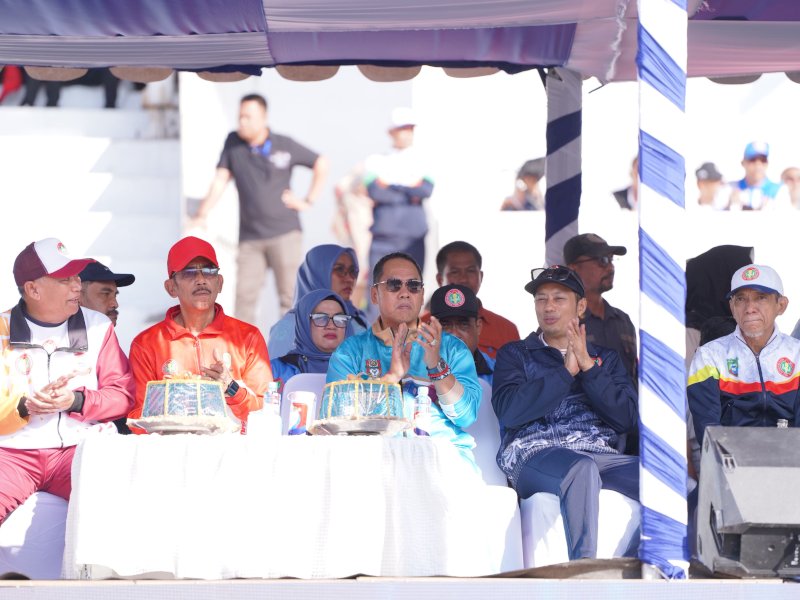 Pembukaan Porsenijar PGRI, Andi Rosman: Momen Dongkrak Mutu Pendidikan 