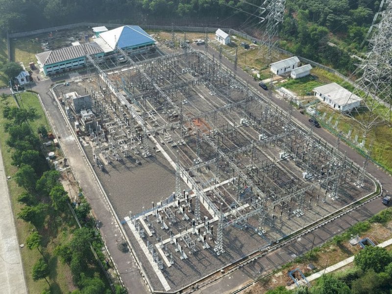 Gardu Induk 150 kilovolt (kV) Margakarya di Karawang International Industrial City (KIIC), Jawa Barat. 