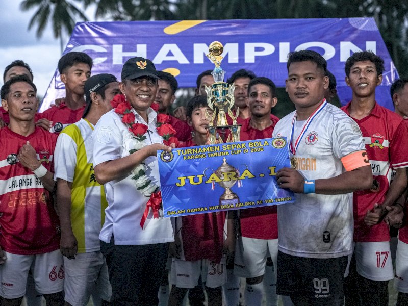 Gubernur Anwar Hafid Tutup Turnamen Taruna Cup di Desa Kalora