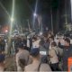 Sejumlah Pria Rambut Cepak Bersenjata Datangi Polda Metro Jaya, TNI Membantah