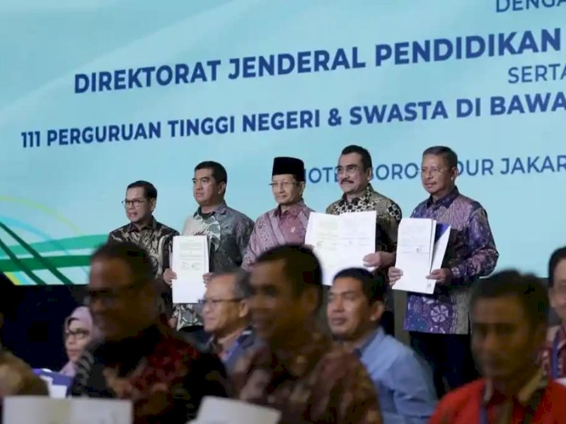 Gandeng 108 Kampus, Peradi Profesional Cetak Rekor MURI