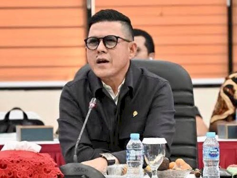DPR Jawab Hotman Paris Soal Tersangkakan Febrie Harus Izin Presiden: Tak Ada Aturan
