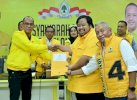 Diwakili Iyul, IAS Resmi Ambil Formulir Calon Ketua Golkar Sulsel