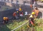 Optimalkan Fungsi Drainase, Dinas PU Makassar Lakukan Pengerukan di Jalan Pengayoman  
