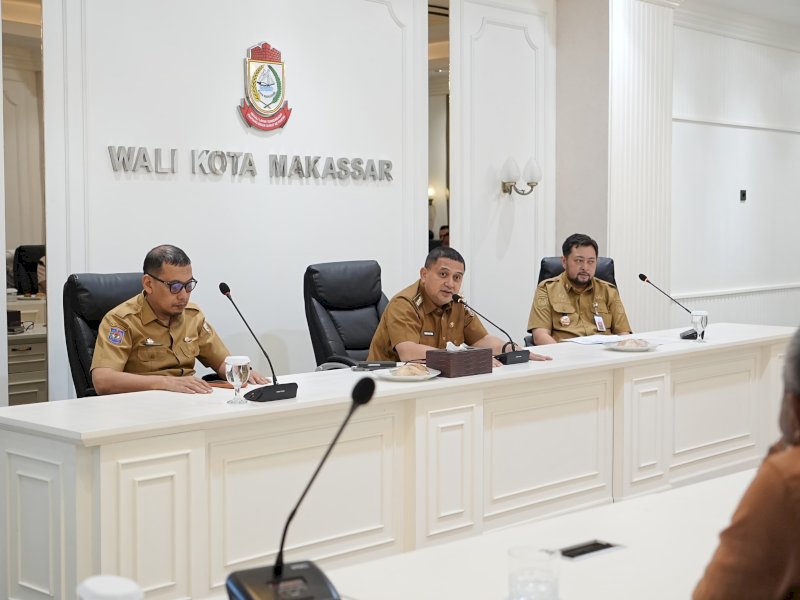Appi Soroti Reklame Makassar Masih Semrawut, Instruksikan Penataan Ulang