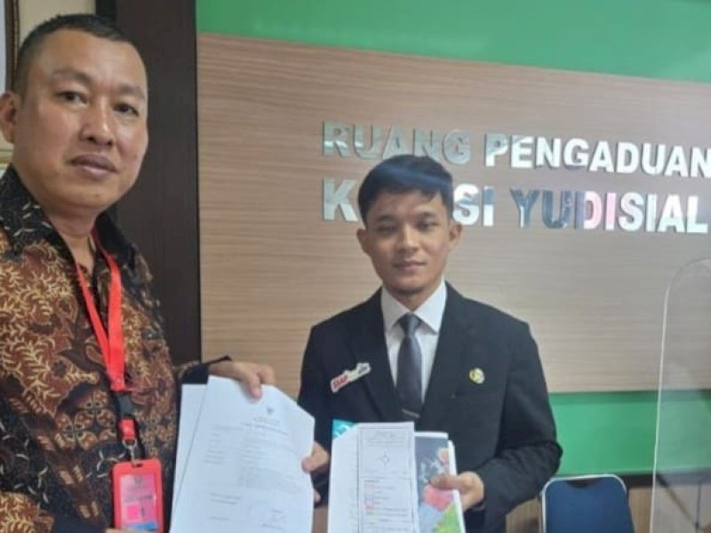 Diduga Langgar Kode Etik, Ketua PN Luwuk Suhendra Saputra Dilapor ke KY 