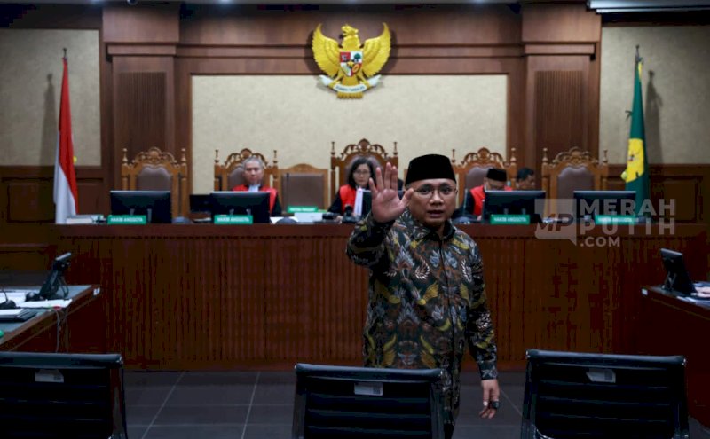Jaksa KPK: Gus Yaqut Terlibat Pengaturan Kuota Haji, Terima Rp4,8 M