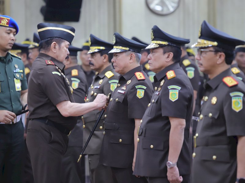 Syarifuddin Resmi Dilantik jadi Kajati Sulsel, Jaksa Agung Ingatkan Berani Lawan Korupsi 