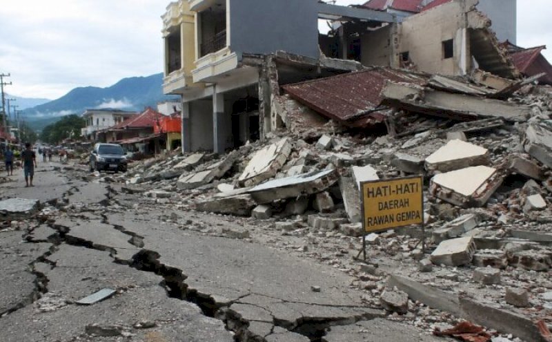 Update Gempa NTT: 20 Orang Tewas, Masih Banyak yang Tertimbun Reruntuhan 