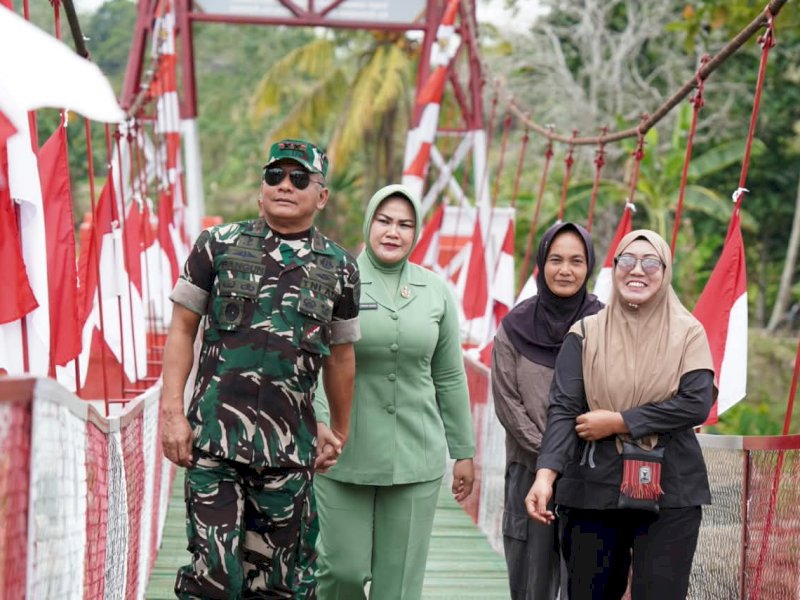 Pangdam Hasanuddin Tinjau Jembatan Garuda Merah Putih di Wajo, Warga Curhat Soal Kekeringan 
