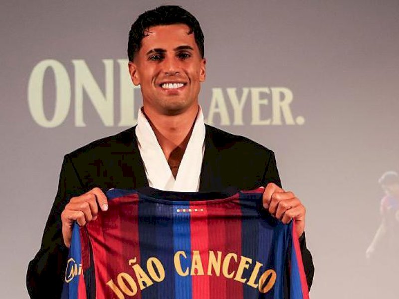 Barcelona Resmi Gaet Joao Cancelo, Diikat Kontrak Hingga 2029