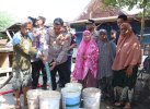 Kekeringan Meluas, Polres Wajo Salurkan 6.000 Liter Air Bersih ke Permukiman Warga