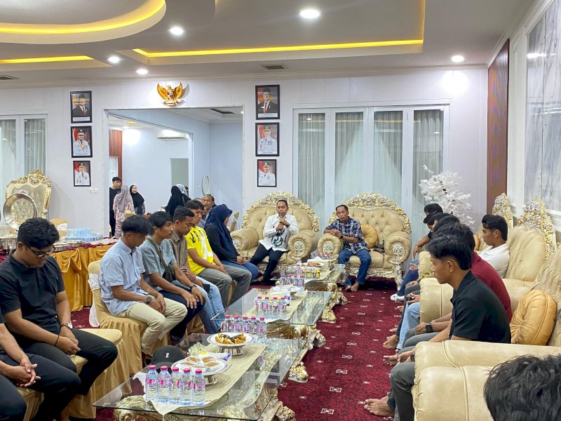 Andi Rosman Minta Tim Sepakbola Wajo Tampil Optimal di Ajang Piala Gubernur Sulsel 2026