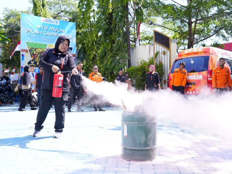 Hadapi Kekeringan-Kebakaran, PLN UIP Sulawesi Gelar Simulasi Tanggap Darurat di Tallo Makassar 