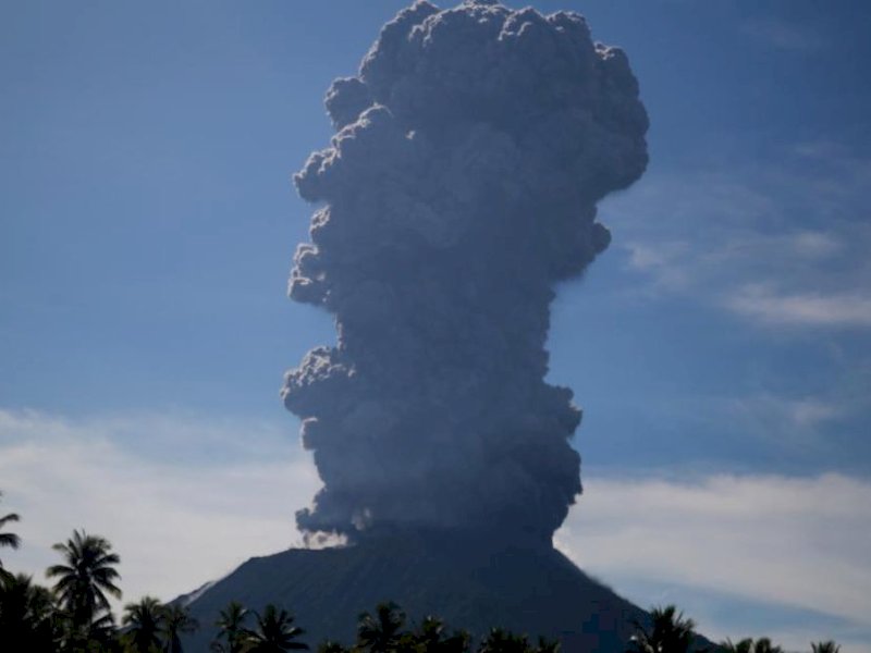Giliran Gunung Ibu di Halmahera Erupsi, Kini di Level Waspada