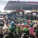 Antrean di SPBU Makassar Berlakukan Sistem Ganjil-Genap Mulai Hari ini