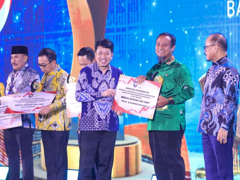 Pemprov Sulsel Raih Penghargaan Kemendagri Atas Implementasi Program 3 Juta Rumah