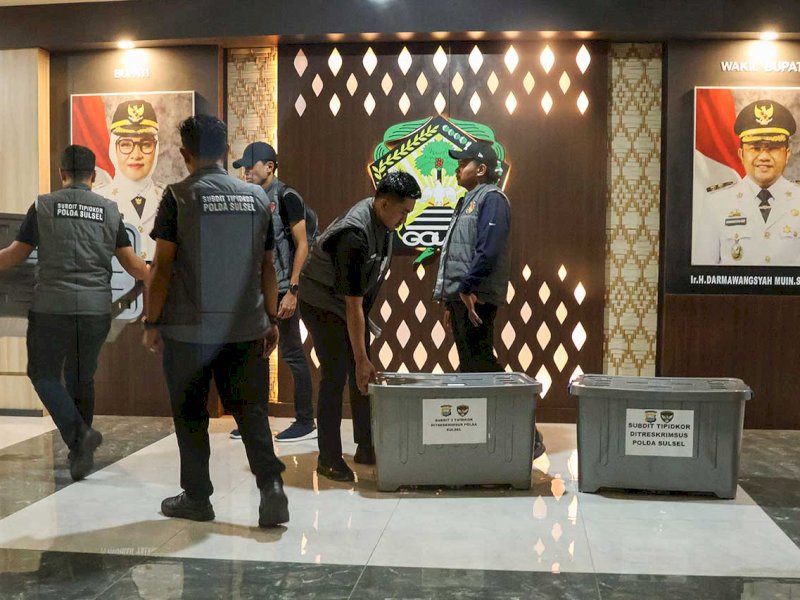 Kortastipidkor Polri Geledah Kantor Bupati Gowa Terkait Dugaan Gratifikasi di Dinas Perkimtan 