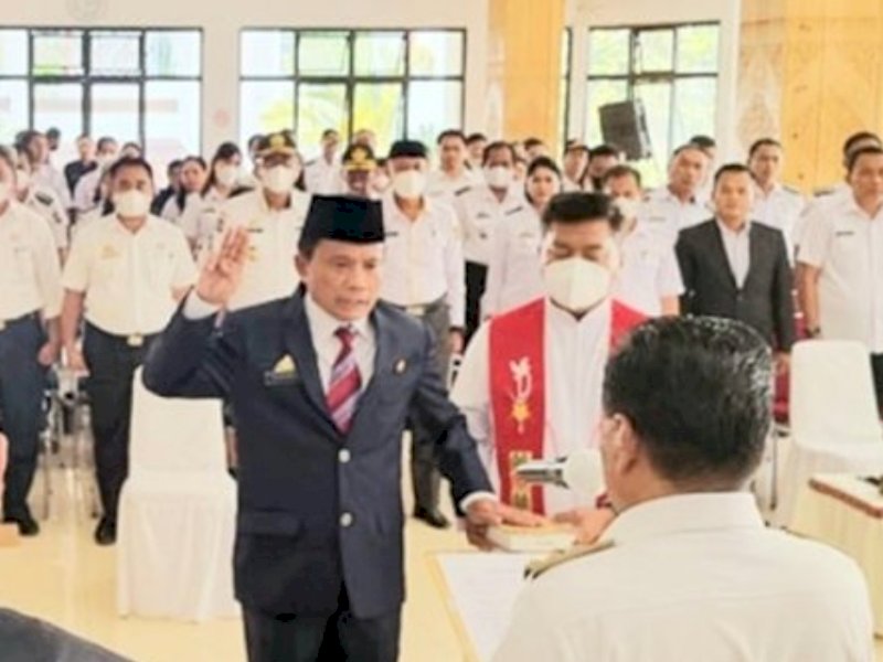 Sekda Torut Salvius Pasang Dituding Tutupi Kasus 70 Siswa Keracunan MBG