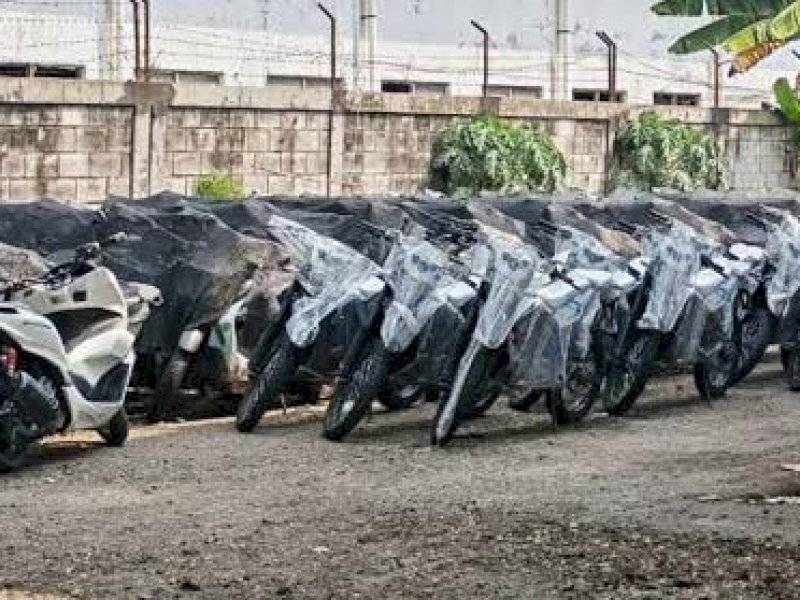 Kejagung Limpahkan 5 Tersangka Korupsi Motor Listrik MBG: Rugikan Negara Rp863 M