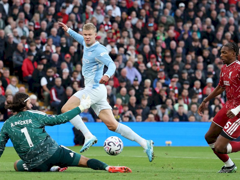LIGA INGGRIS: Sikat Liverpool, City Pimpin Klasemen 