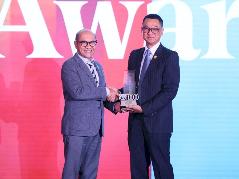 PLN Raih Sector Champion dan Runner Up BUMN Layanan Terbaik Danantara Indonesia CX100 Award 2026