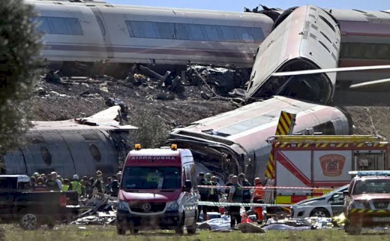 Tabrakan Kereta Cepat di Spanyol: 68 Orang Tewas, 100 Luka