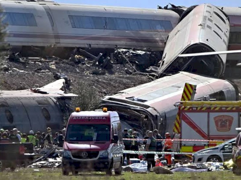Tabrakan Kereta Cepat di Spanyol: 68 Orang Tewas, 100 Luka
