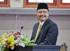 Data Penerima Bansos Kacau, Gus Ipul Akui 45% tak Tepat Sasaran