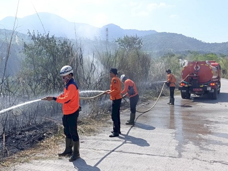 Bupati Dony Imbau Warga Waspada Karhutla di Puncak Kemarau Juli-September 