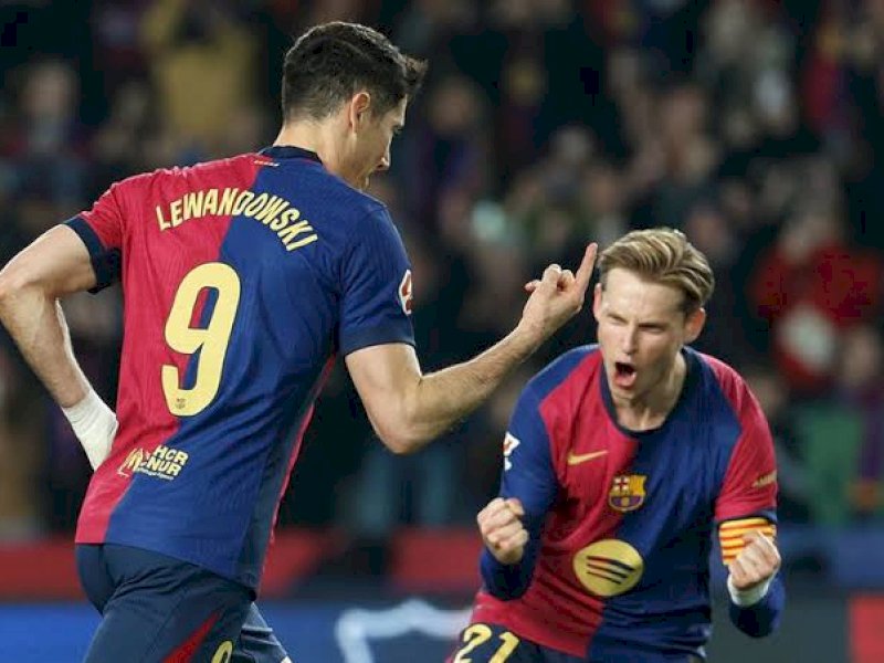 Pemain Barcelona merayakan gol ke gawang Rayo. (int) 
