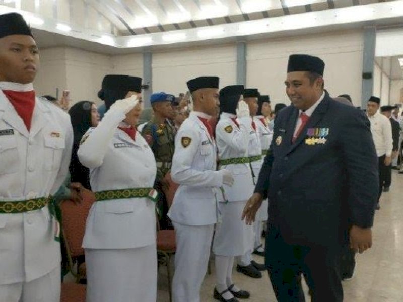 Bupati Maros Chaidir Syam Kukuhkan 70 Anggota Paskibraka HUT RI ke-67