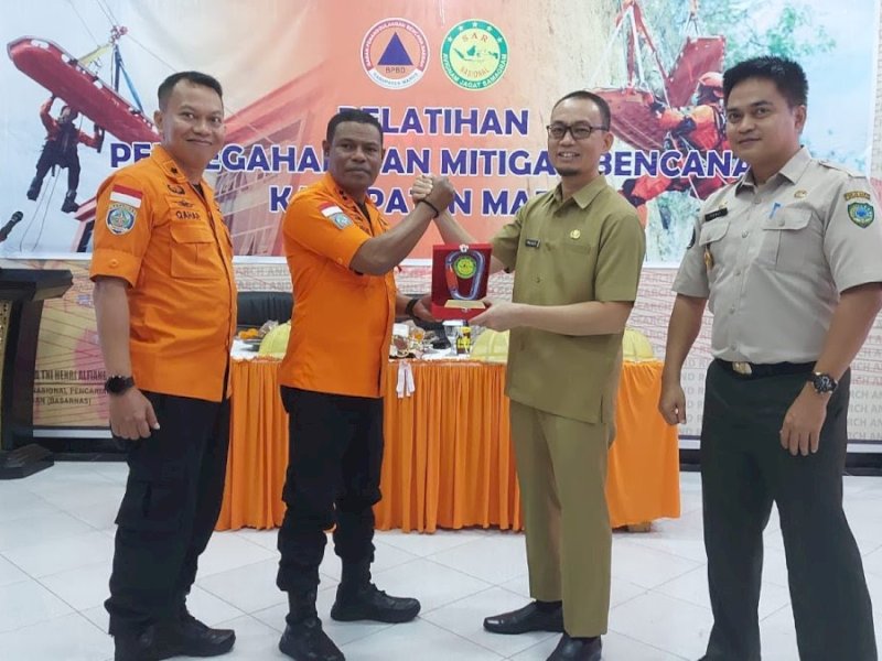 Sekda Maros Buka Pelatihan BPBD di Basarnas Makassar