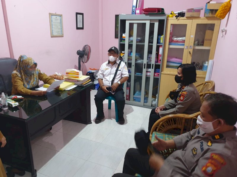 Kapolsek Mamajang saat menyambangi Kelurahan Bonto Biraeng.