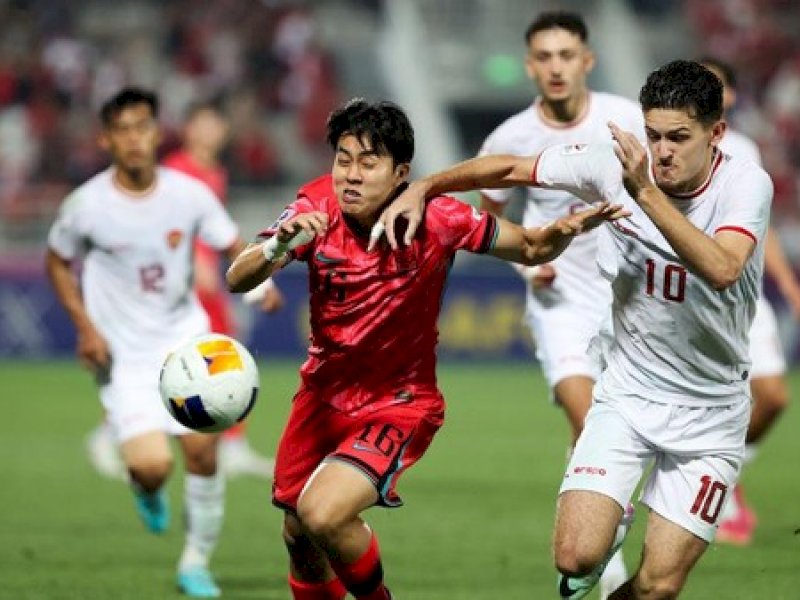 Timnas Indonesia saat menghadapi Korsel di perempat final. (int) 