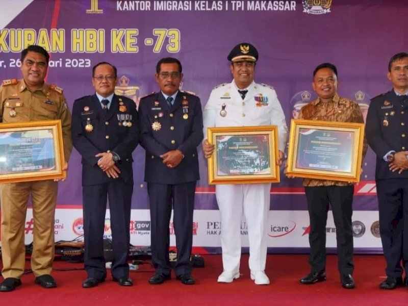 Pemkab Maros Raih Penghargaan di Peringatan Hari Bakti Imigrasi ke-73